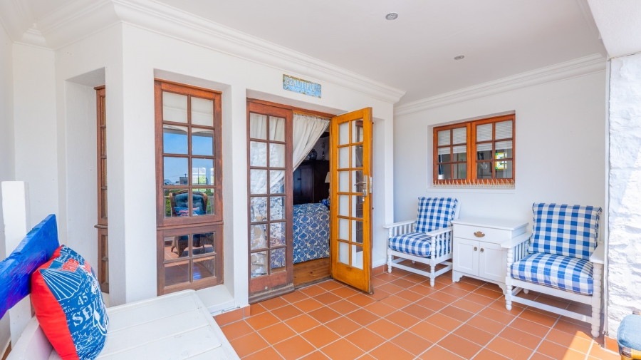5 Bedroom Property for Sale in Arniston Western Cape